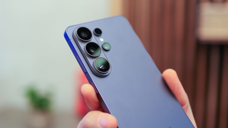 Samsung Galaxy S26 Ultra Hands-On: 200MP Cameras and AI That Actually Works