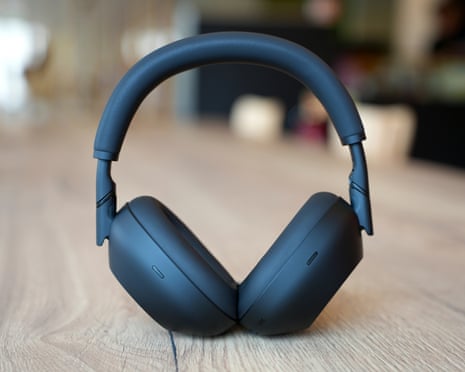 Sony WH-1000XM6