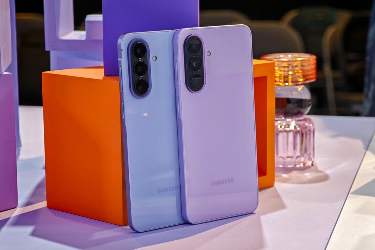 Samsung Galaxy A57 — Design & build